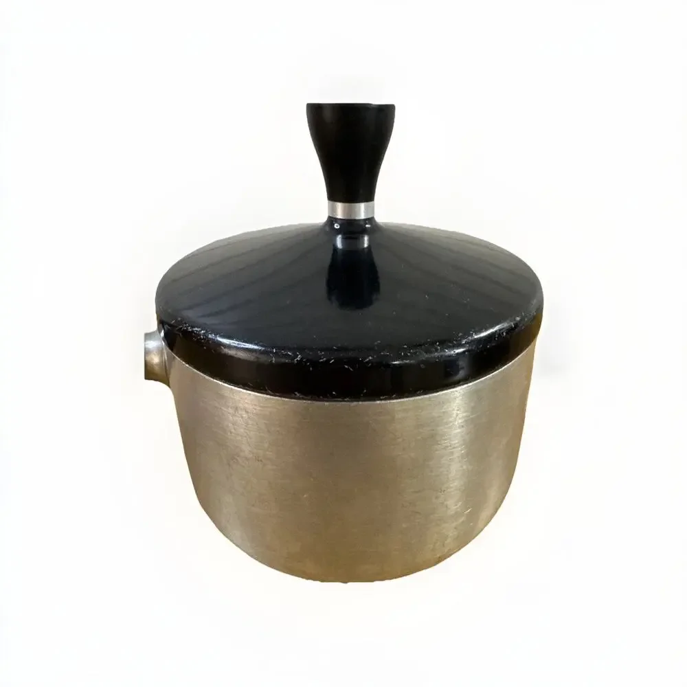 Vintage Wear-Ever 1 QT R-781 Aluminum Sauce Pan & Lid - MCM Atomic